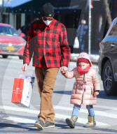 Bradley Cooper Picks Up Daughter From School - NYC