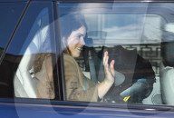 PEOPLE - Prinzessin Eugenie verlässt das Portland Hospital nach der Geburt ihres Kindes