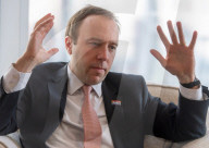 NEWS - GB-Gesundheitsminister Matt Hancock in seinem Büro in der Victoria Street, London