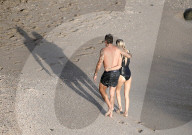 PEOPLE - Laeticia Hallyday badet mit Jalil Lespert auf St-Barth