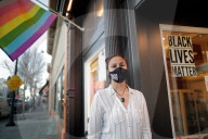 Waitress quits job over BLM mask