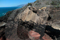 NEWS -  Bauabarbeiten am beschädigten Highway 1 in Big Sur, Kalifornien