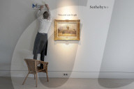 NEWS - Ein echter Van Gogh: Sotheby's Paris versteigert das Gemälde Scene de rue a Montmartre aus dem Jahr 1887