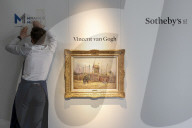 NEWS - Ein echter Van Gogh: Sotheby's Paris versteigert das Gemälde Scene de rue a Montmartre aus dem Jahr 1887