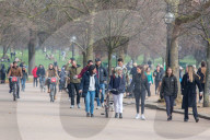 Famillies enjoy the spring weather as police enforce Covid-19 rules.