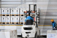 NEWS - Coronavirus: Der neue Corona-Impfstoff von Pfizer trifft am Flughafen Narita in Japan ein