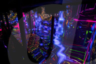 FEATURE - Die Schönheit von Mathematik, Natur und Architektur: Digitale Installation im New Yorker Artechouse