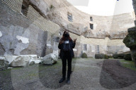 NEWS - Coronavirus:  Touristenführung durch das Mausoleo di Augusto in Rom