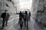 NEWS - Coronavirus:  Touristenführung durch das Mausoleo di Augusto in Rom