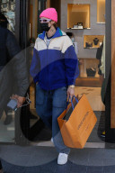 PEOPLE - Justin Bieber verlÃ¤sst den Louis Vuitton Store in Paris