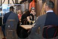 FEATURE -  Madame Tussauds Wachsfiguren im Steakhouse Peter Luger in NYC