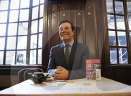 FEATURE -  Madame Tussauds Wachsfiguren im Steakhouse Peter Luger in NYC