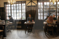 FEATURE -  Madame Tussauds Wachsfiguren im Steakhouse Peter Luger in NYC