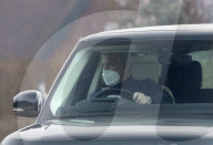 ROYALS - Prinz Andrew im Auto beim Schloss Windsor