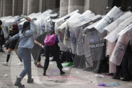 NEWS -  Unruhen während des Internationalen Frauentags, Toluca, Mexiko