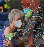 NEWS - Coronavirus: Long Beach impft jüngere Menschen mit gesundheitlichen Einschränkungen, USA