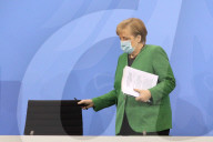 NEWS - Angela Merkel bei der Presekonferenz nach dem 13. Integrationsgipfel in Berlin
