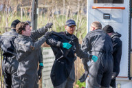 Specialist police diver unit searches ponds on Clapham Common this morning as the hunt for missing Londoner, Sarah Everard 33 continues.
