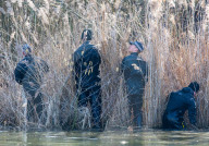 Specialist police diver unit searches ponds on Clapham Common this morning as the hunt for missing Londoner, Sarah Everard 33 continues.