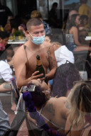 NEWS - Trotz Coronavirus: Studierende feiern Spring Break in Florida