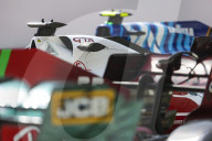 SPORT - Formel 1: Testfahrten in Bahrain