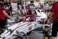 SPORT - Formel 1: Testfahrten in Bahrain
