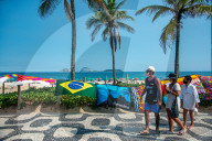 NEWS - Coronavirus:  Überfüllte Strände in Rio