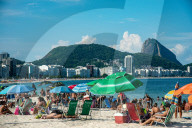 NEWS - Coronavirus:  Überfüllte Strände in Rio