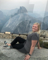 FEATURE - Lauren Smith geht mit ihrem Frettchen gern auf Tour