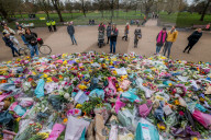 NEWS - Gedenken für getötete Sarah Everard am Clapham Common Bandstand in London