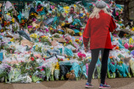 NEWS - Gedenken für getötete Sarah Everard am Clapham Common Bandstand in London