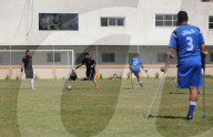 FEATURE - Amputierte in Gaza spielen ein Fussballturnier mit Krücken