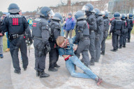 NEWS - Coronavirus: Massive Ausseinandersetzungen in Kassel: Etwa 20'000 Menschen bei einer sogenannten Querdenken-Demonstration