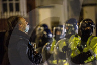 NEWS - Bristol's On Fire: Erneut nächtliche Krawalle in der britischen Hafenstadt