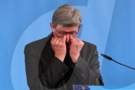 NEWS - Kardinal Woelki an Pressekonferenz in Köln