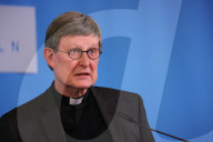NEWS - Kardinal Woelki an Pressekonferenz in Köln
