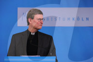 NEWS - Kardinal Woelki an Pressekonferenz in Köln