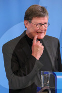 NEWS - Kardinal Woelki an Pressekonferenz in Köln