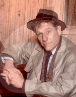 PEOPLE - Schauspieler George Segal gestorben (Archiv)