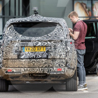 NEWS - Tests mit selbstfahrendem 2022 Jaguar Land Rover in UK