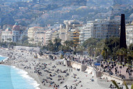 NEWS - Coronavirus: Zahlreiche AusflŸgler in Nizza