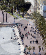 NEWS - Coronavirus: Zahlreiche AusflŸgler in Nizza