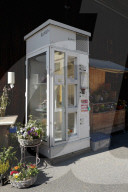 NEWS - Coronavirus: Blumenautomaten bieten einen 7/24-Service in Fribourg
