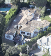 PREMIUM EXCLUSIVE Man Breaches Kendall Jenner's Security, Attempts Nude Swim In Her Pool