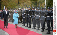 RETRO -  Queen Elizabeth II