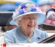 RETRO -  Queen Elizabeth II