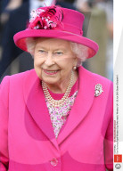 RETRO -  Queen Elizabeth II