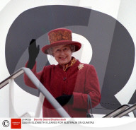 RETRO -  Queen Elizabeth II