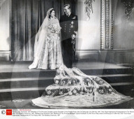 RETRO -  Queen Elizabeth II