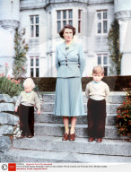 RETRO -  Queen Elizabeth II